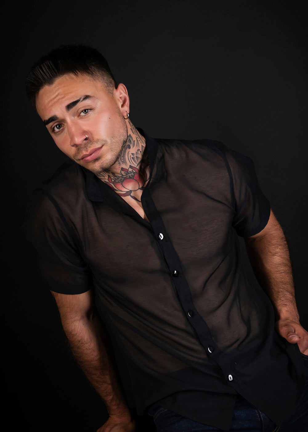Camisa Praga negra con transparencias, vista frontal