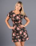 Vestido Marilyn floral negro manga corta lycra Kadoos
