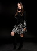 Vestido Sonia negro con estampado floral blanco