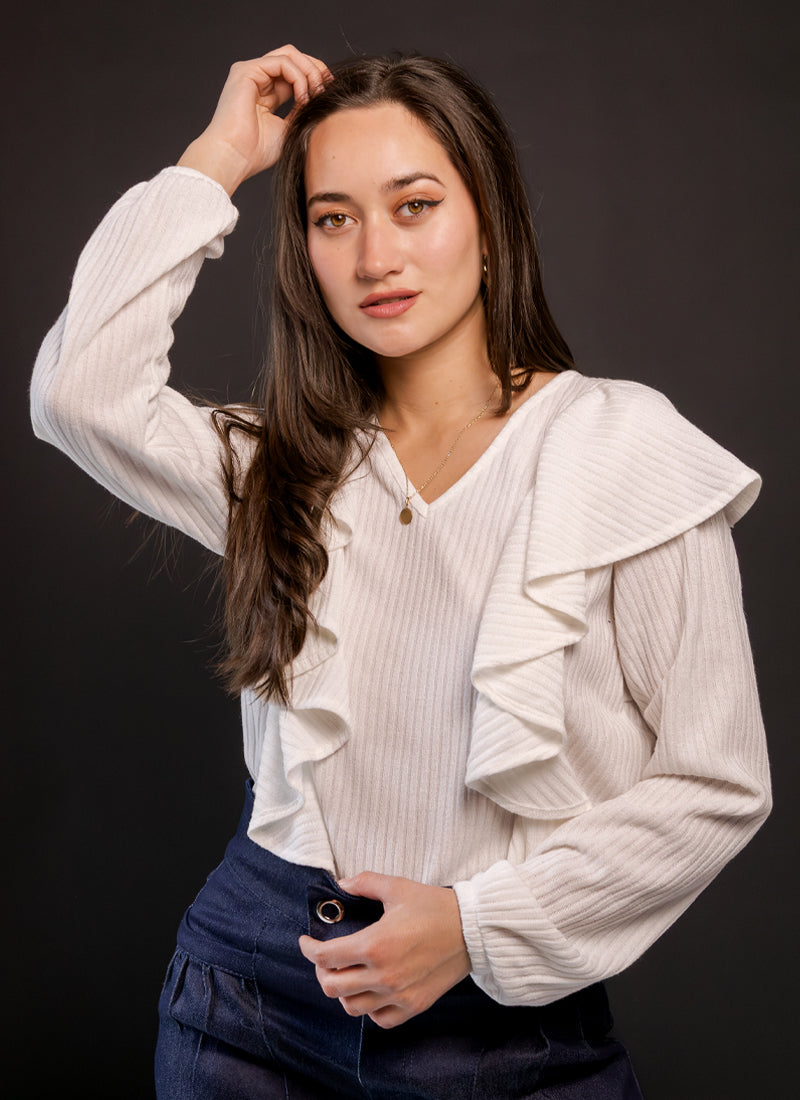 Polera Camila Blanca - Vista pose