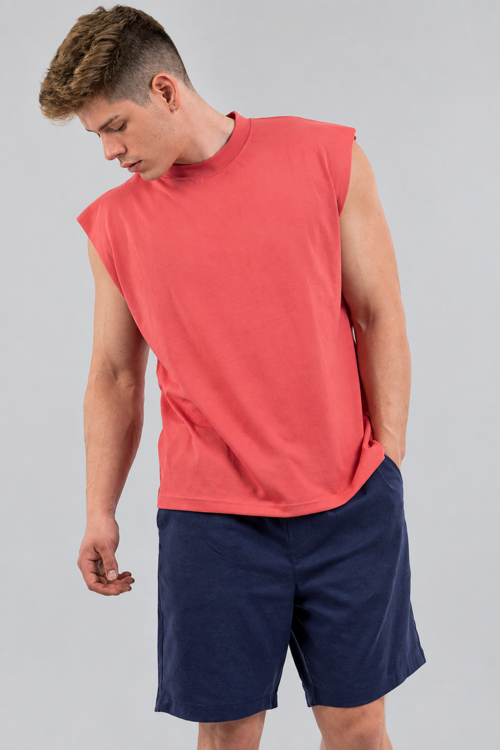 Foto mejorada de la Musculosa Thor coral